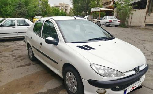 پژو 206 ۱موتور ۱۴۰۰ سی سی (tu3)SDسفید تمیز مدل۱۳۸۹