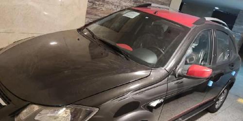 کوییک مشکی سقف قرمز خرداد1402