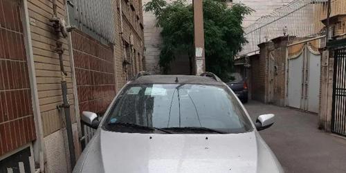 کوییک آر نقره ای