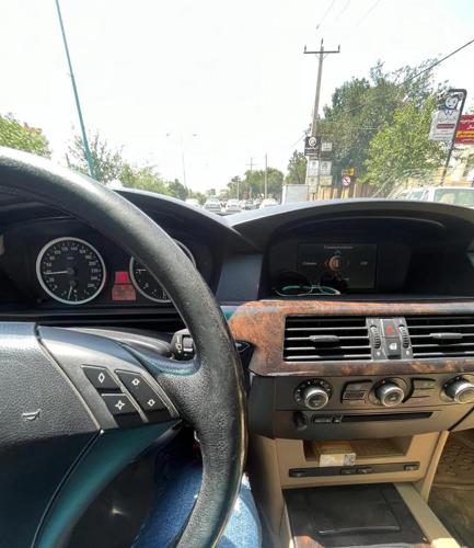 بی‌ام‌و سری 5 سدان 520i، مدل ۲۰۰۵
