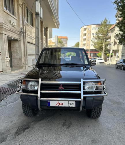 پاجیرو دو در ۱۹۹۳ در حد