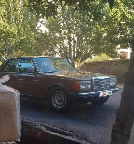 بنز E230 دانشجویی
