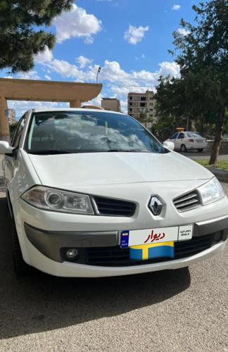 مگان اتومات ۲۰۰۰