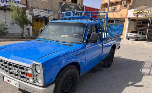 نیسان آبی مدل ۸۳ سربندر