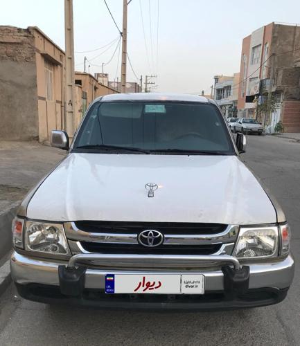 تویوتا هایلوکس دو کابین، مدل ۲۰۰۵