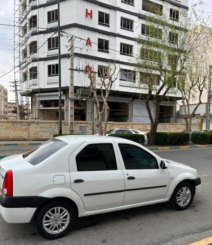 رنو تندر 90 E2 بنزینی، مدل ۱۳۹۰