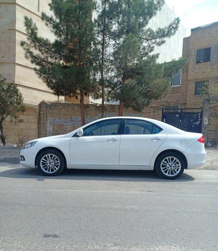 جک J5 اتومات ۹۳ بدون رنگ تمیز