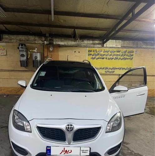 برلیانس کراس اتوماتیک 1650cc، مدل ۱۳۹۷