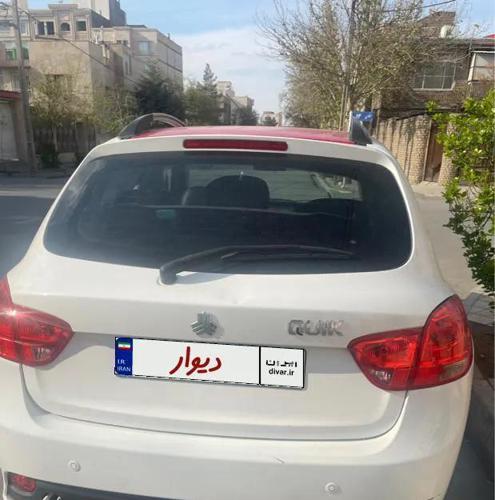 کوییک دنده‌ای R، مدل ۱۴۰۰
