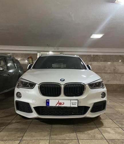 خودرو بی ام و X1