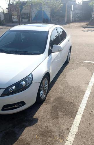 جک J5 اتوماتیک 1800cc، مدل ۱۳۹۶