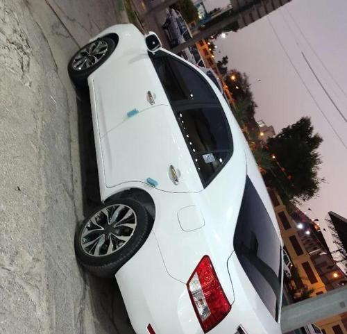 آریو دنده‌ای 1600cc، مدل ۱۴۰۰