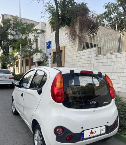 ام‌وی ام ۱۱۰ اس لاکچری
