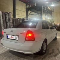 ورنا سفید ٨٦کم کار در حد سالم