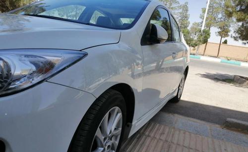 مزدا 3N صندوق‌دار مونتاژ تیپ 4، مدل ۱۳۹۶