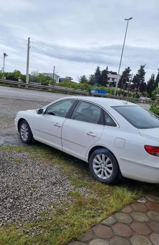 هیوندای آزرا گرنجور 3300cc، مدل ۲۰۱۰