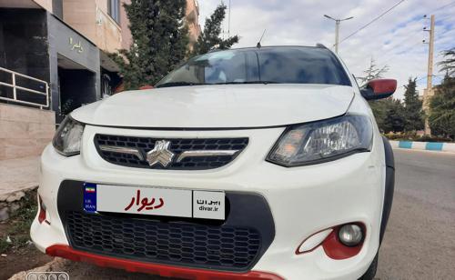 کوییک R سفید و قرمز مدل 98