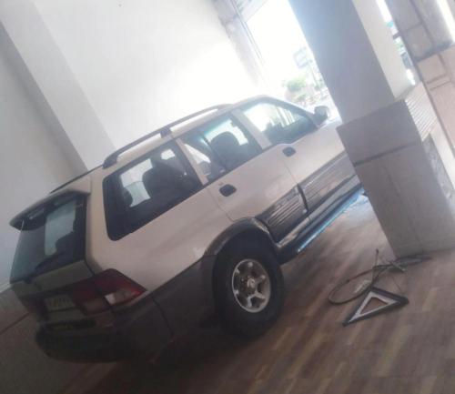 سانگ یانگ موسو 3200cc دنده ای، مدل ۲۰۰۳