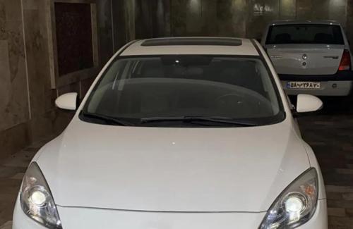 مزدا 3N صندوق‌دار مونتاژ تیپ 4، مدل ۱۳۹۴
