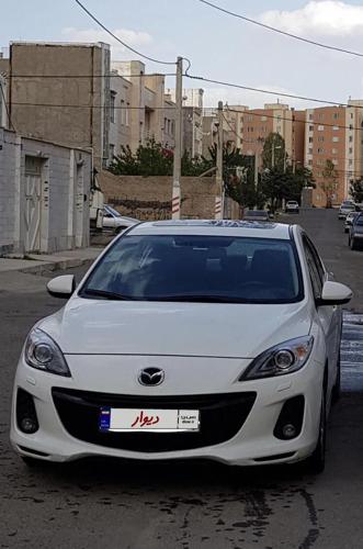 مزدا 3N صندوق‌دار مونتاژ تیپ 4، مدل ۱۳۹۶