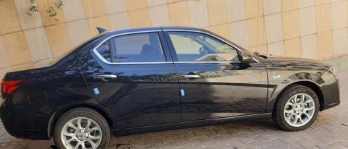 دنا پلاس اتوماتیک، مدل ۱۴۰۰