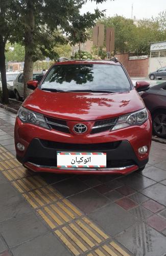 تویوتا راوفور قرمز مدل ۲۰۱۵ نقدواقساط.