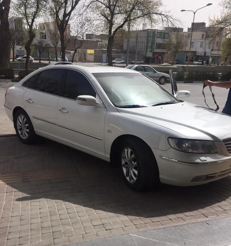 هیوندای آزرا گرنجور 3300cc، مدل ۲۰۰۸