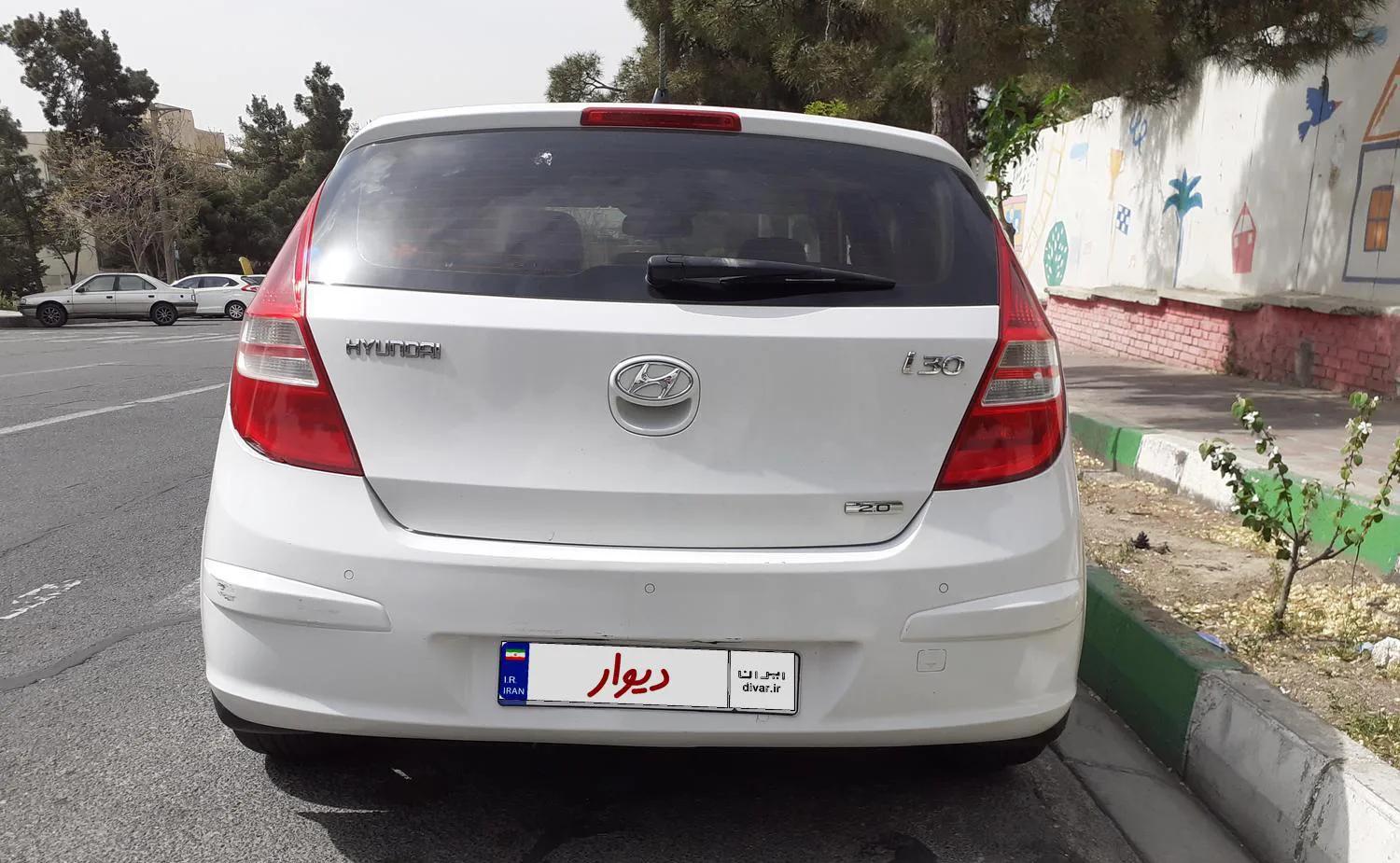 هیوندا   i30    2010