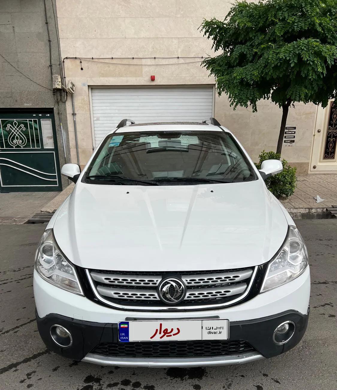 دانگ فنگ H30 کراس، مدل ۱۳۹۵