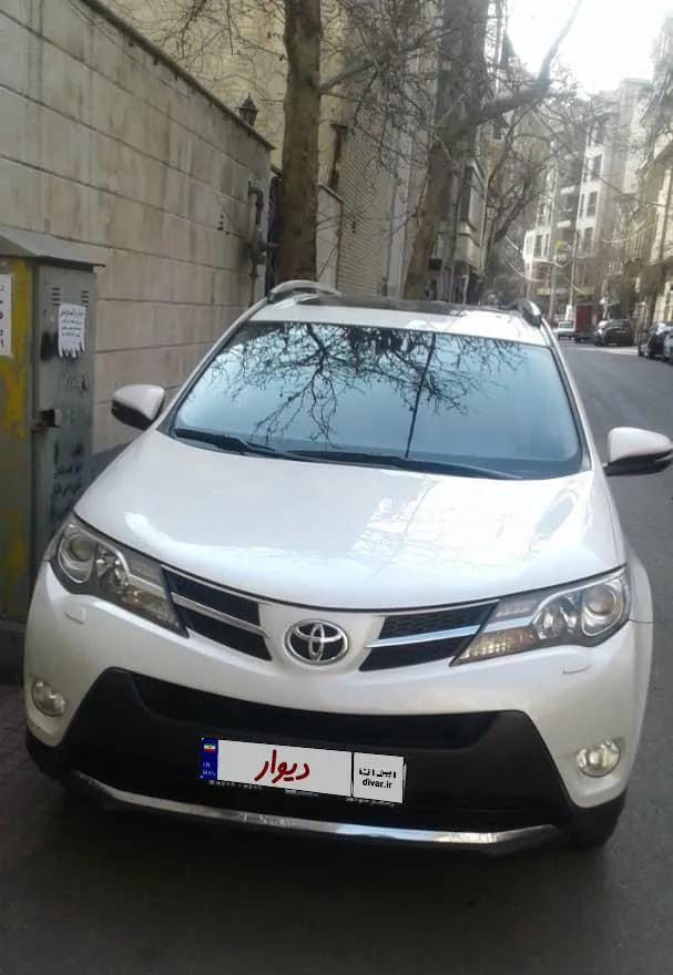 تویوتا راوفور 2014