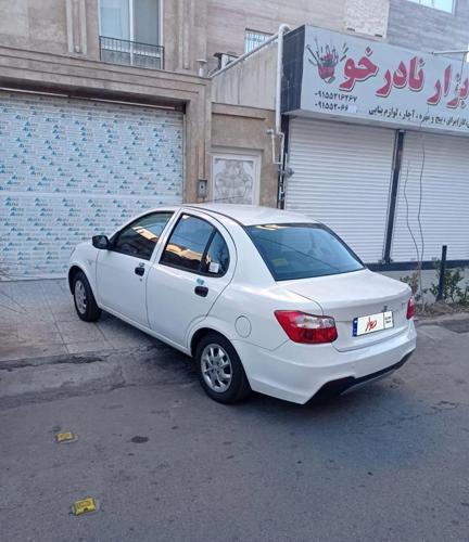 ساینا دنده‌ای S، مدل ۱۴۰۱