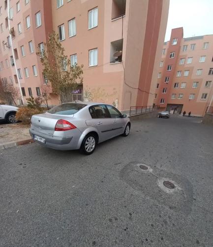 رنو مگان 2000cc، مدل ۲۰۰۶ فابریک