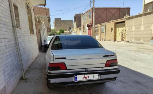 پژو 405 بنزینی مدل ۱۳۹۰