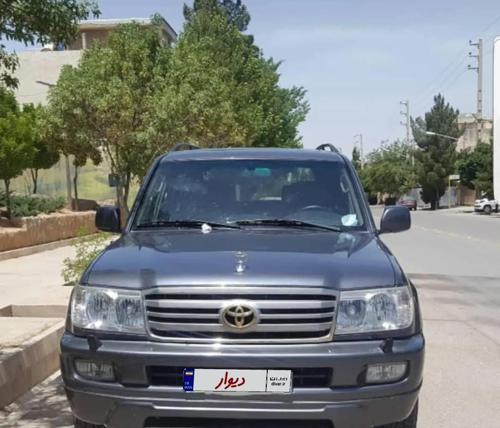 تویوتا لندکروزر ۴ در 4500cc، مدل ۲۰۰۶