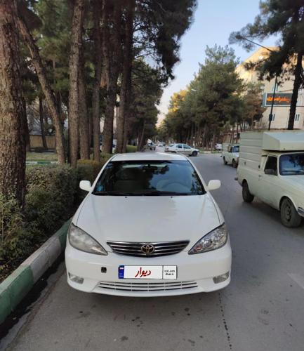 تویوتا کمری گرند 4 سیلندر، مدل ۲۰۰۵