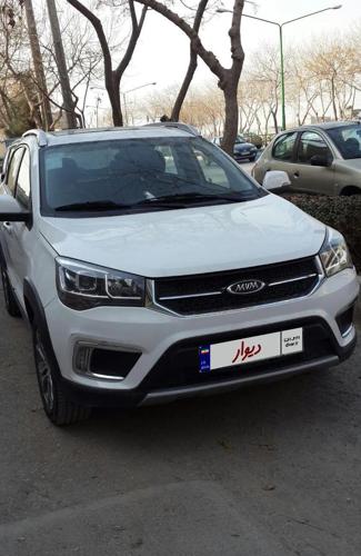 ام‌وی‌ام X22 دنده‌ای سفید، مدل ۱۳۹۷